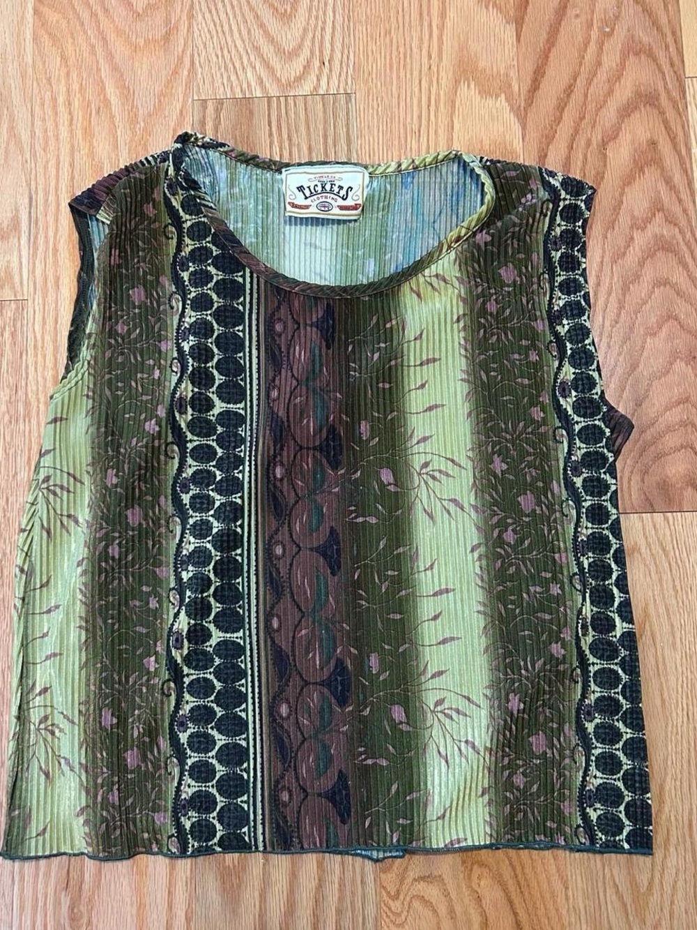 Vintage Green Floral Geometric Tank